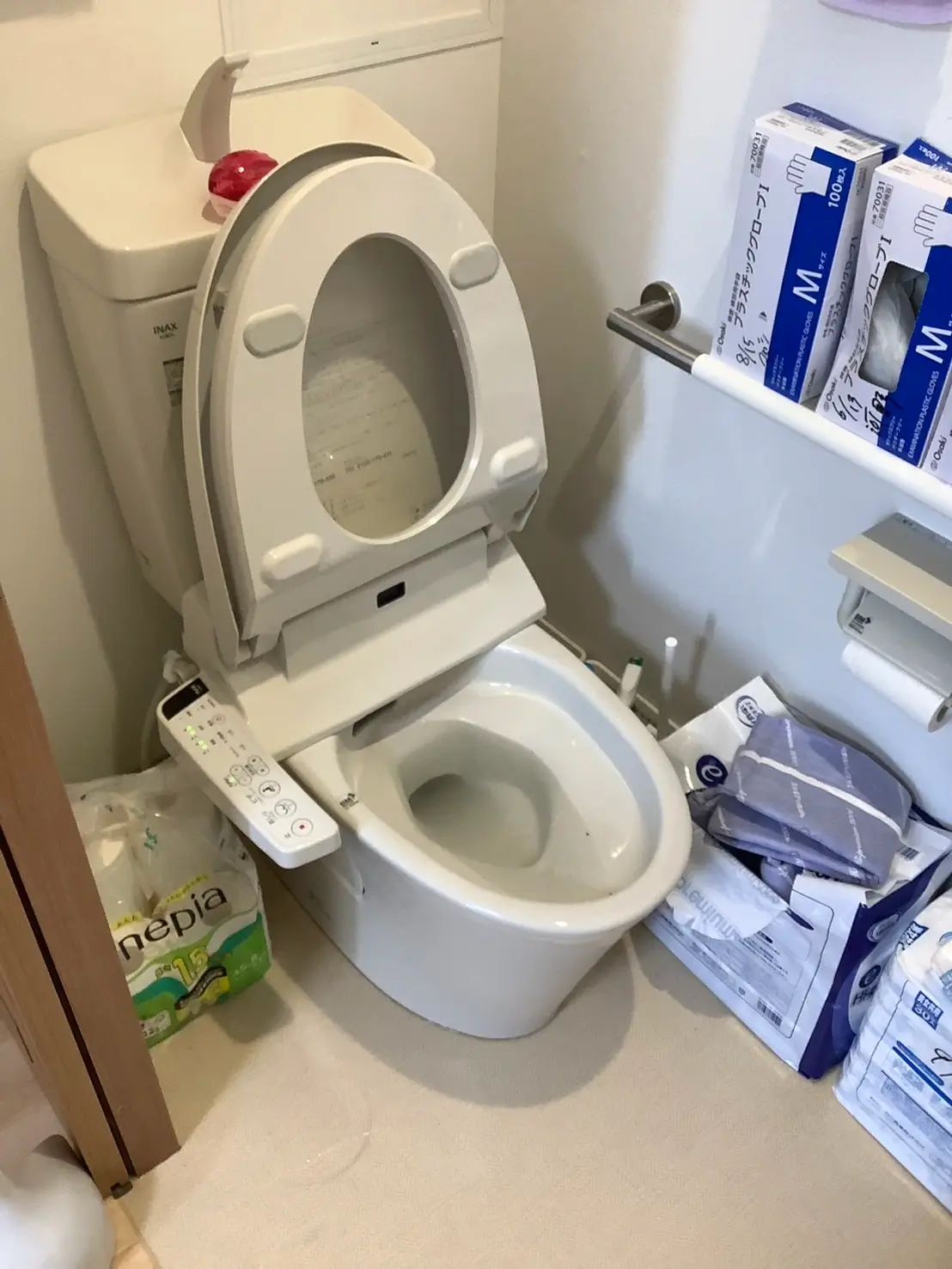 深刻なトイレ詰まりによる便器脱着-守口市佐太東町